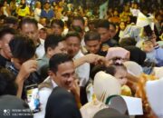 Membludak, Ribuan Warga Genggulang Padati Kampanye Dialogis The Winner