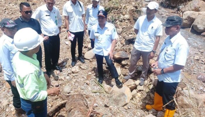 Wabup Dony Lumenta Tinjau Banjir Lumpur di Desa Bakan