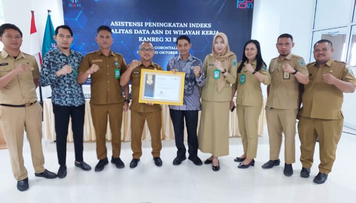 Pemkab Bolmong berhasil raih penghargaan BKN RI,Kategori Indeks Kualitas Data Terbaik ke-3