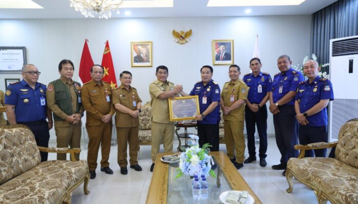 Gubernur Sulut Apresiasi Damkar Manado Usai Kebakaran Mega Mall