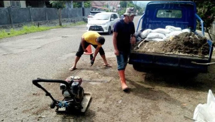 Perumda Tirta Bukaka Perbaiki Bekas Galian Pipa, Demi Kenyamanan Warga